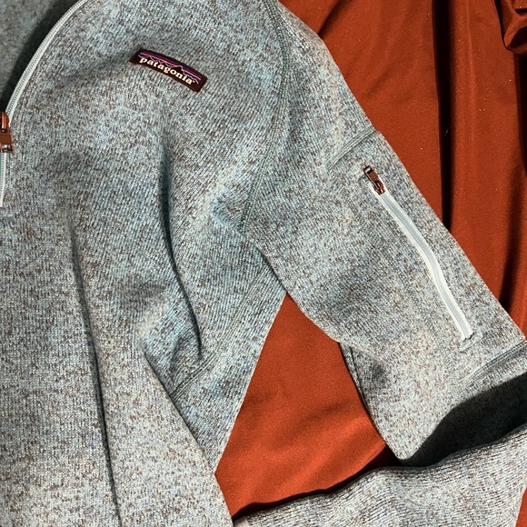 Patagonia quarter zip - Picture 2 of 4